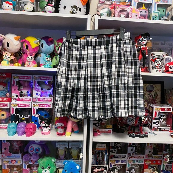 Hot Topic black and white plaid skirt small - Picture 5 of 7